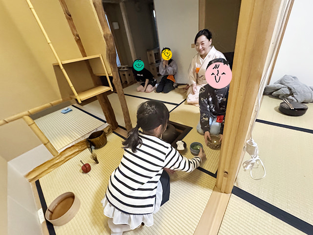 涵養庵子供茶道教室の様子