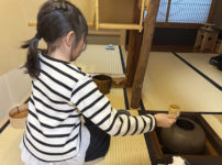 涵養庵子供茶道教室の様子